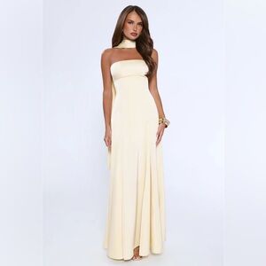 SATIN TEMPT STRAPLESS MAXI DRESS LEMON IN SIZE XS